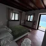 Maina Apartment *
