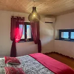 Apartment Maina