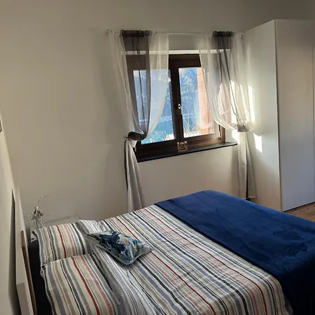 Apartment Maina