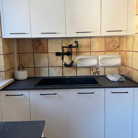 Apartment Maina *