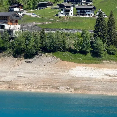 Maina Sauris